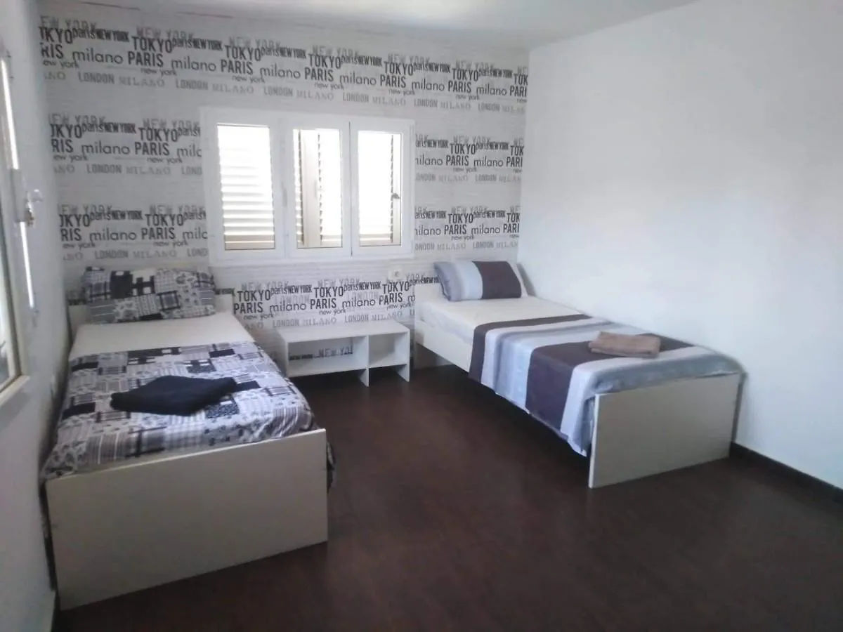 Pensión Hostel Montana Luna Maspalomas